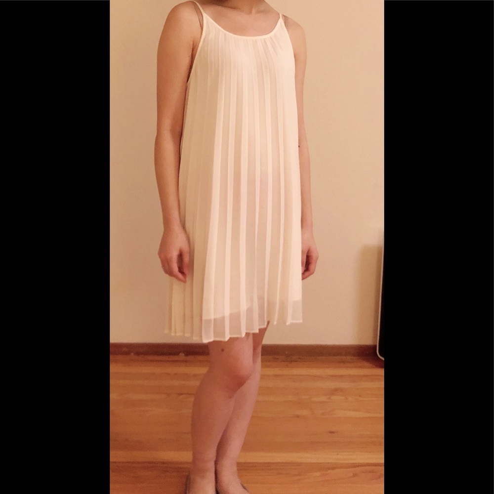 BCBG Never worn -soft off white Dress